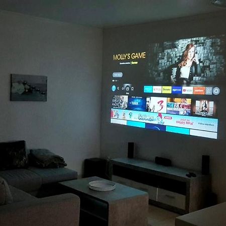 #4-Kino Ferienwohnung in Kliniknähe mit Balkon/Boxspringbett/Netflix Bad Oeynhausen Exterior foto