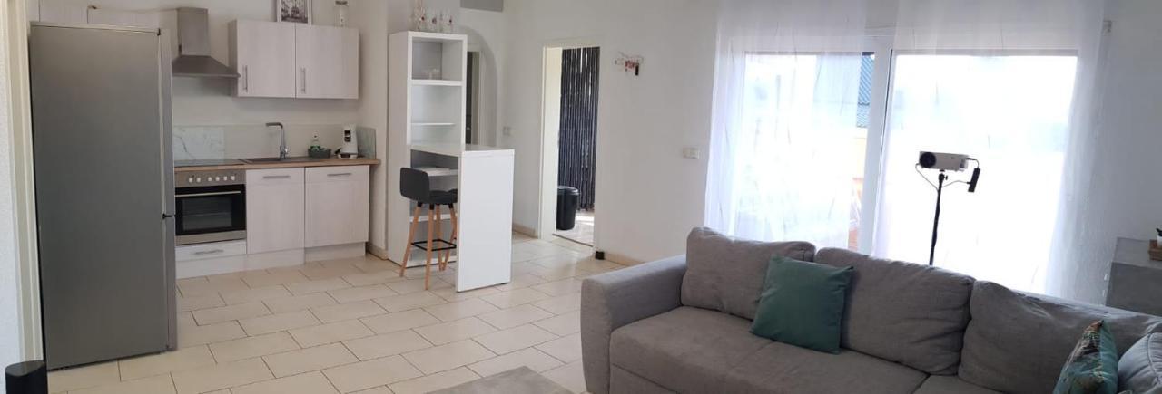 #4-Kino Ferienwohnung in Kliniknähe mit Balkon/Boxspringbett/Netflix Bad Oeynhausen Exterior foto