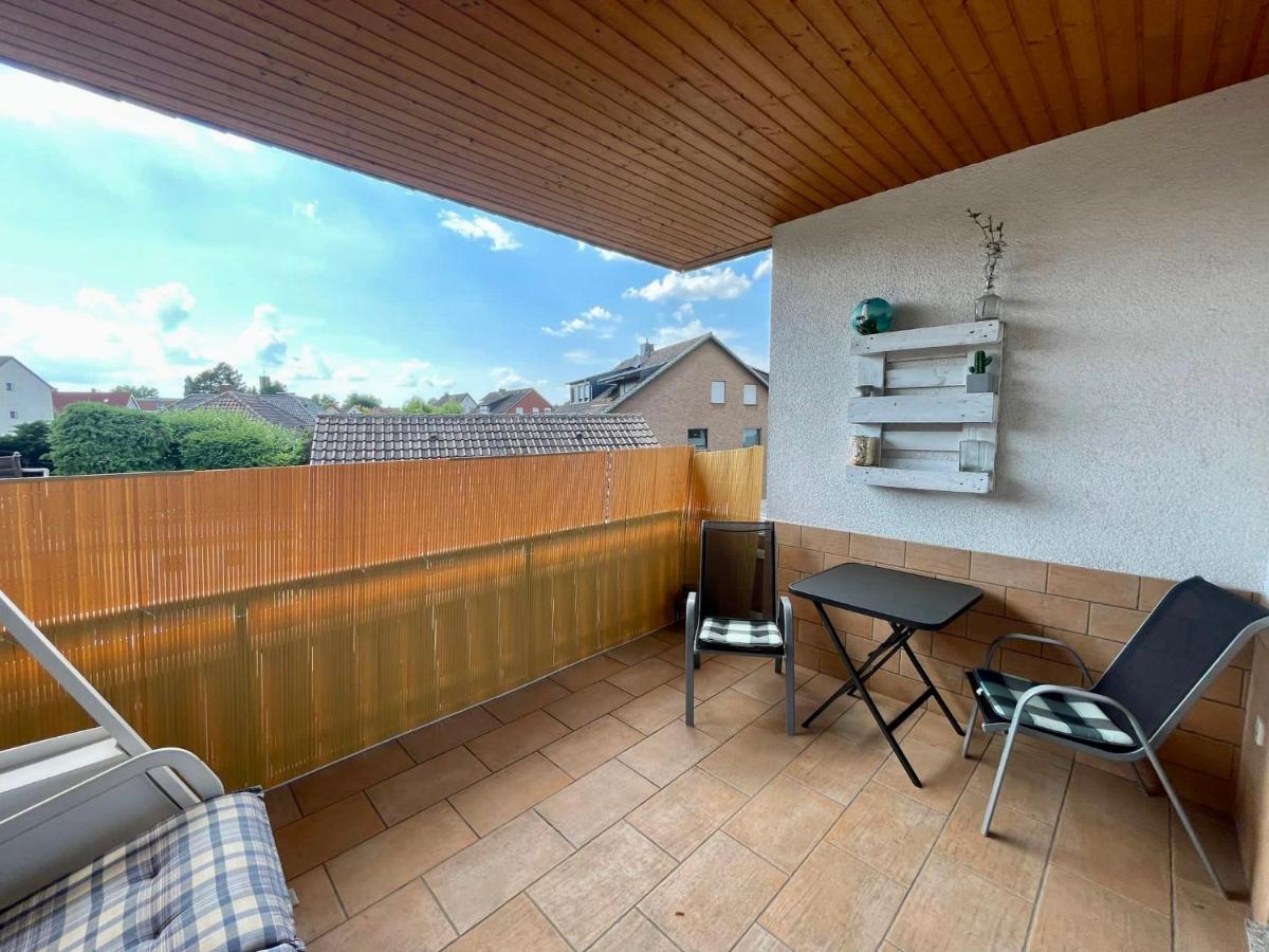 #4-Kino Ferienwohnung in Kliniknähe mit Balkon/Boxspringbett/Netflix Bad Oeynhausen Exterior foto